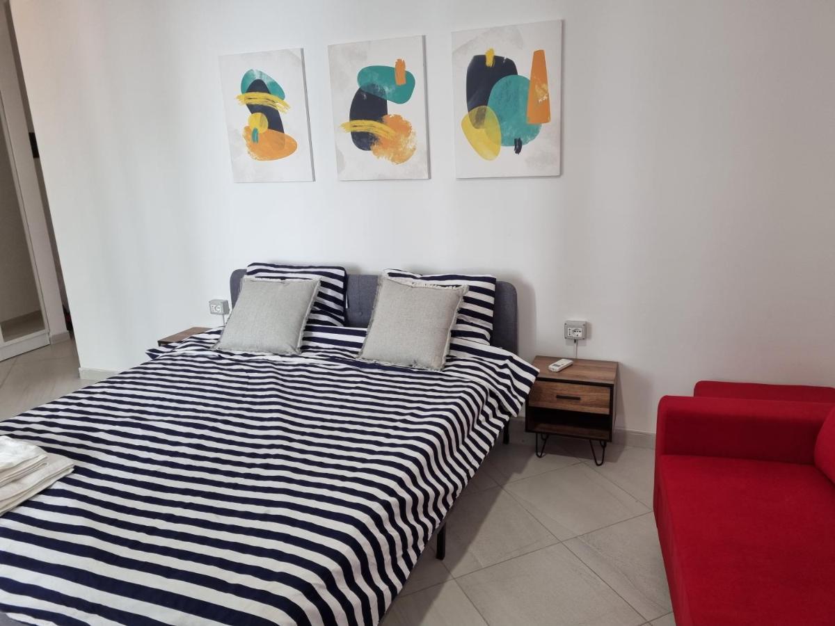 Ferienwohnung New Modern Studio In Central Tirana Exterior foto